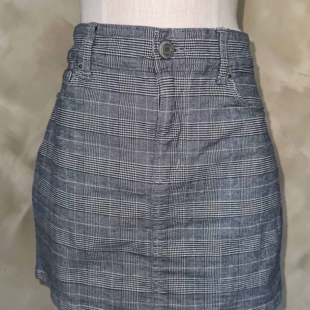 American Eagle Outfitters Gray Plaid Mini Skirt